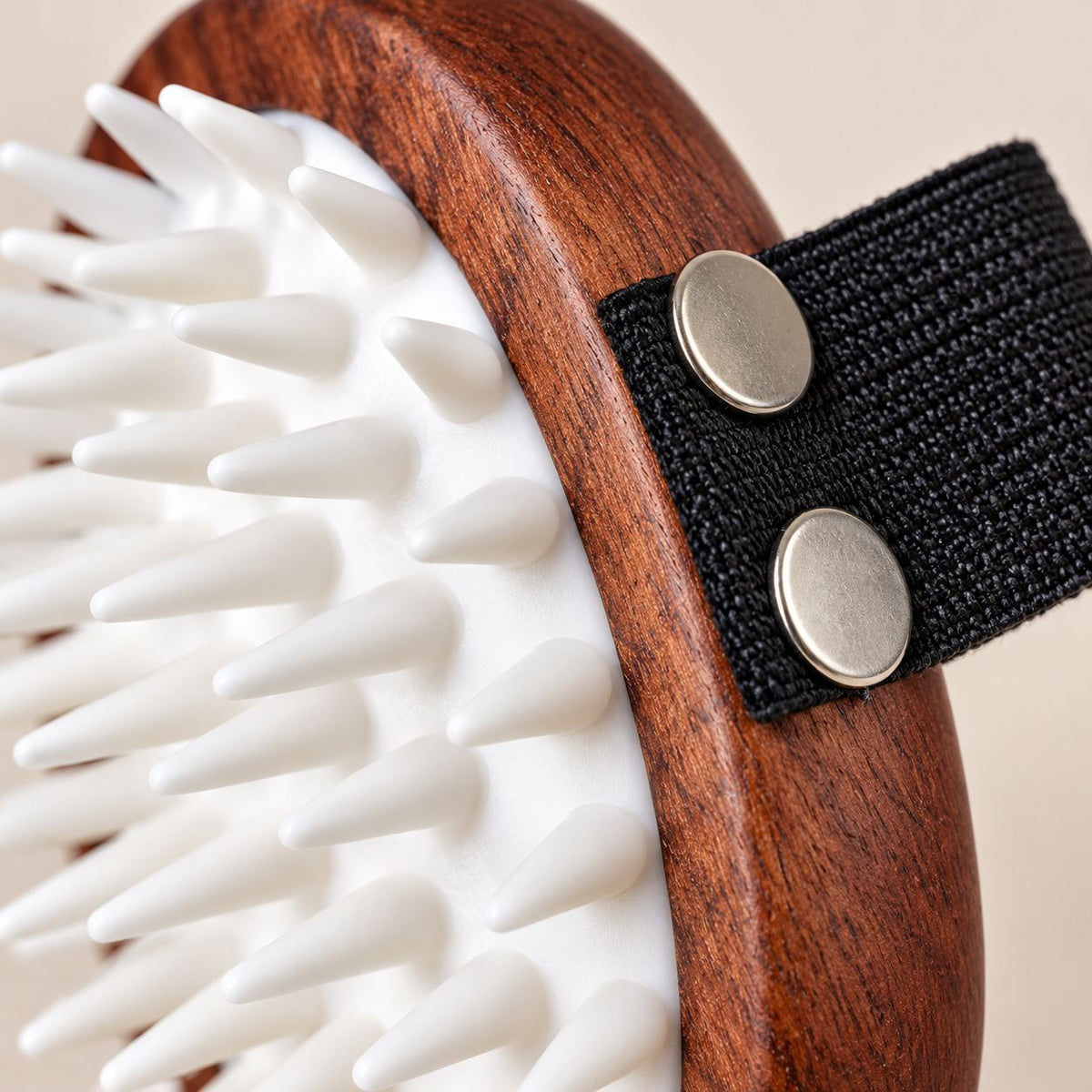 PAW Grooming Tools – Massageborste för bad och pälsvård - Valnöt
