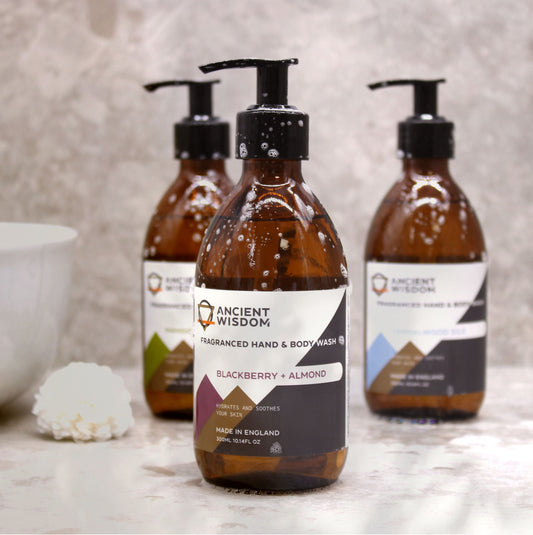 Hand- & kroppstvål med björnbär & mandel – 300 ml