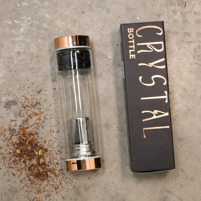 Glasflaska med tesil – Roséguld – Bergkristall